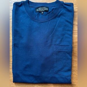 🩷 J. Peterman Short-Sleeve Vintage Tee 🩷